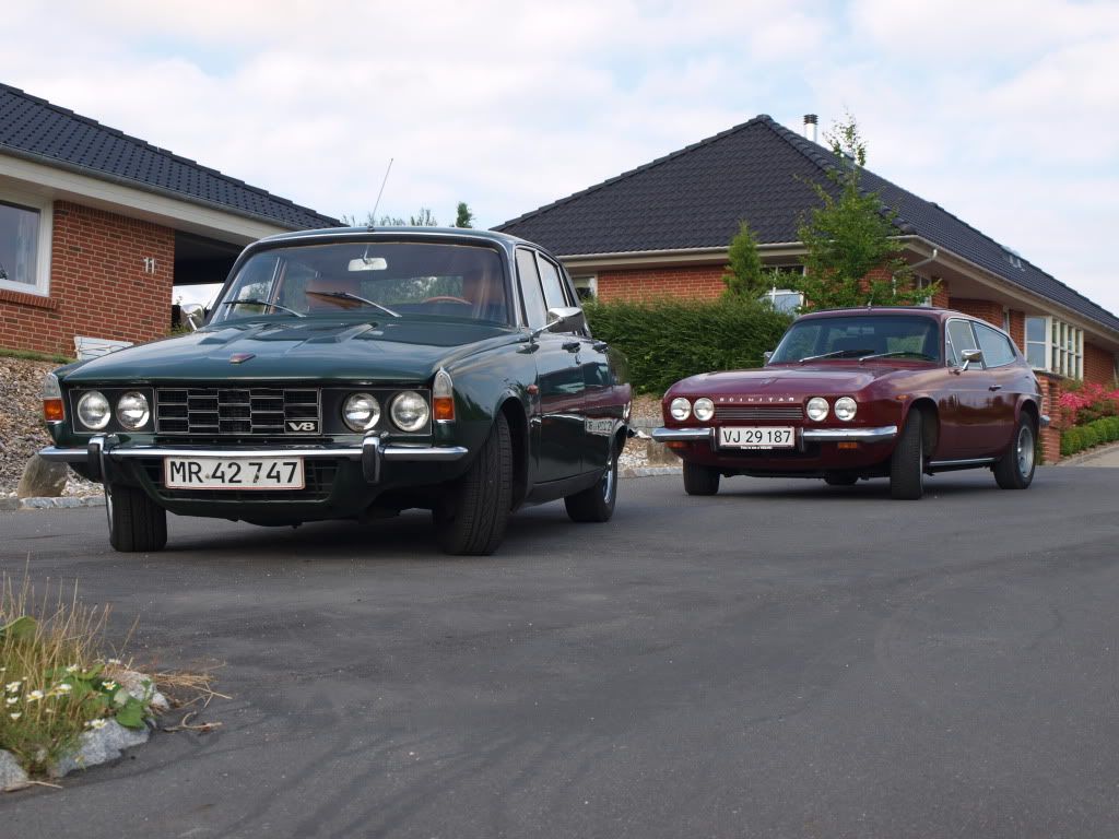 and my moms Rover P6 3500
