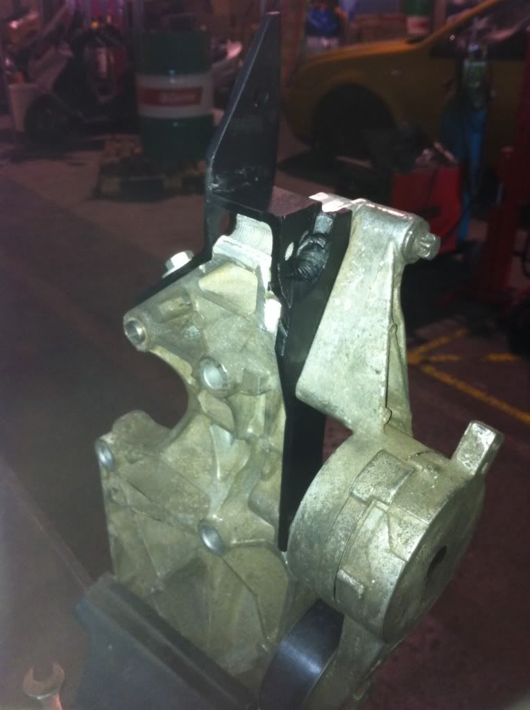 Fixed broken engine mounts (howto with pics) UKPassats