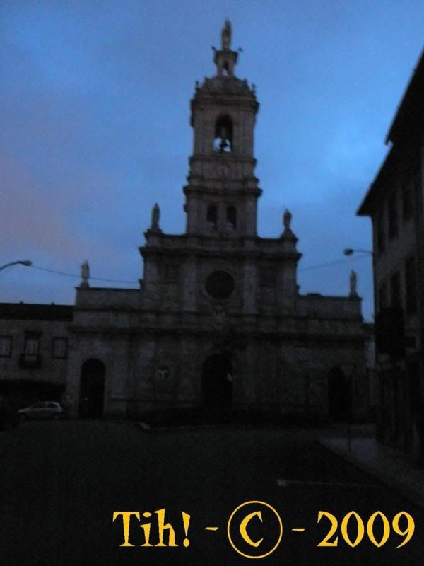 Igreja do Carmo à noite