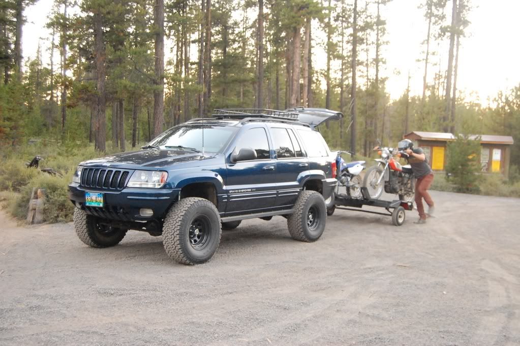 pic of your WJ towing - Page 3 - JeepForum.com